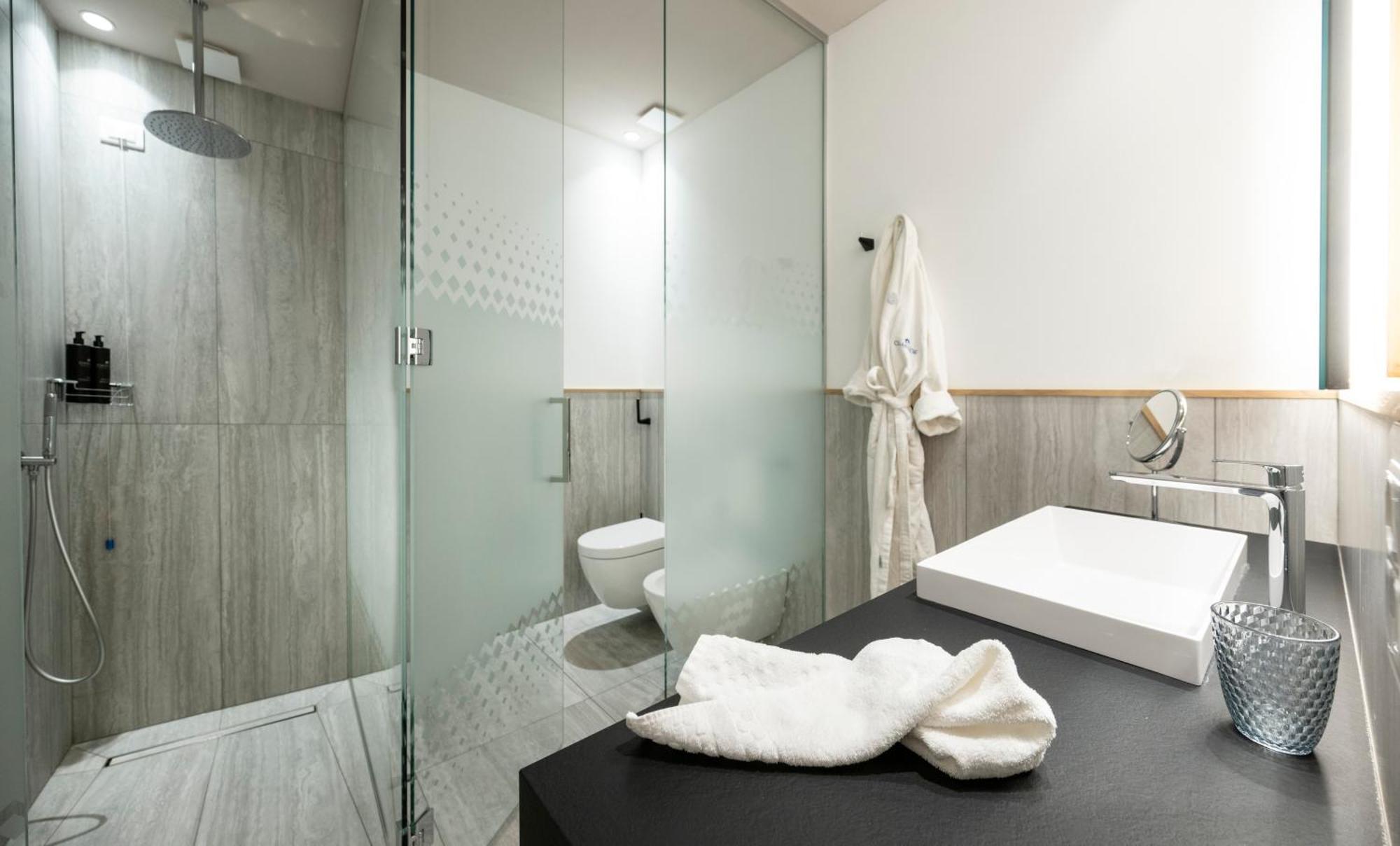 Junior Suite with Mountain View,1605443634:JPEG